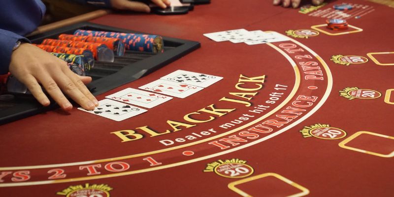 Blackjack Cách Chơi Chuẩn Luật Dễ Hiểu Cho Tân Thủ 1 blackjack-cach-choi